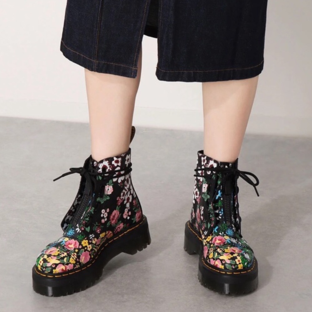 DR. MARTENS Sinclair Floral Mash Up - Picture 4 of 13